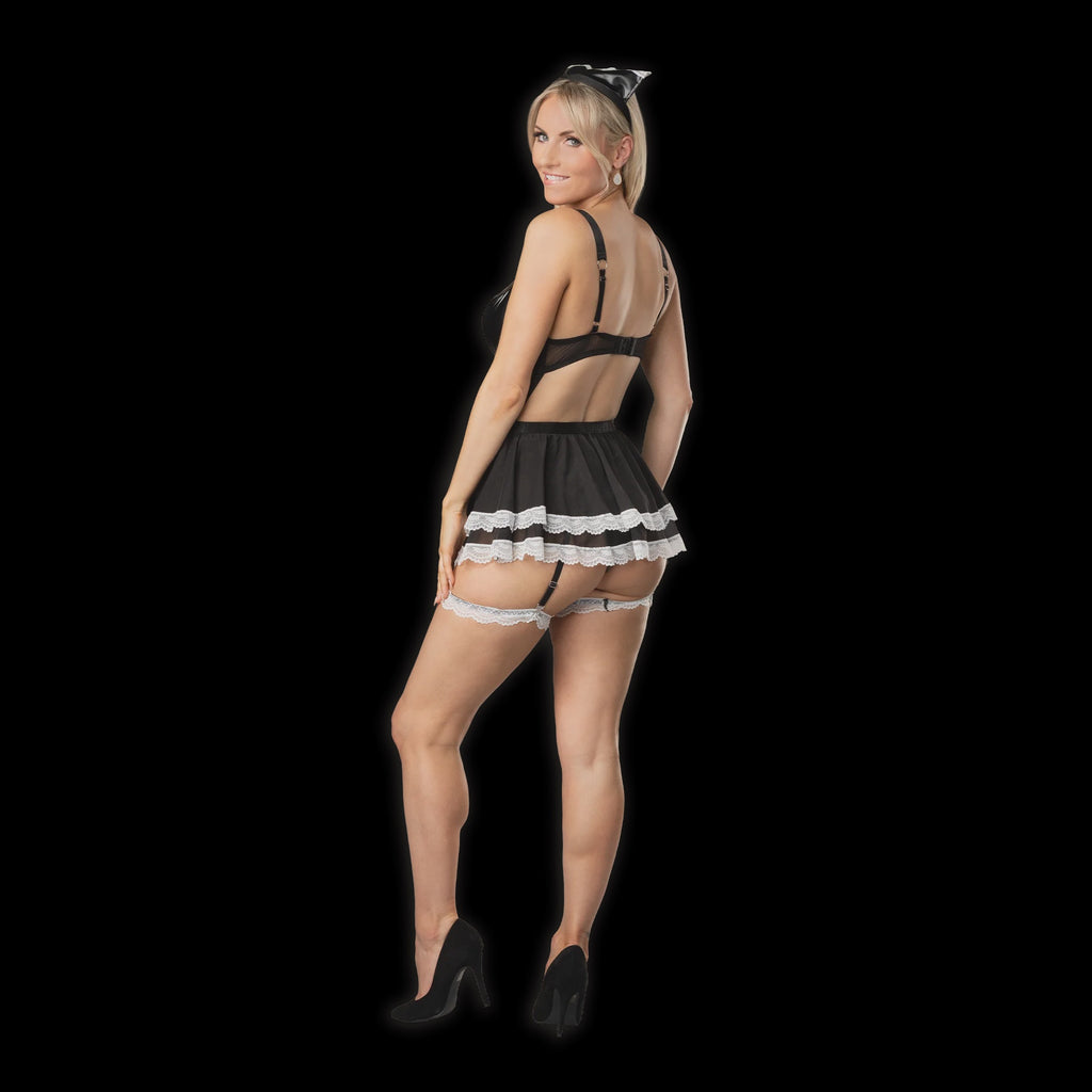 Amorable Wetlook Sexy Dienstmeisje