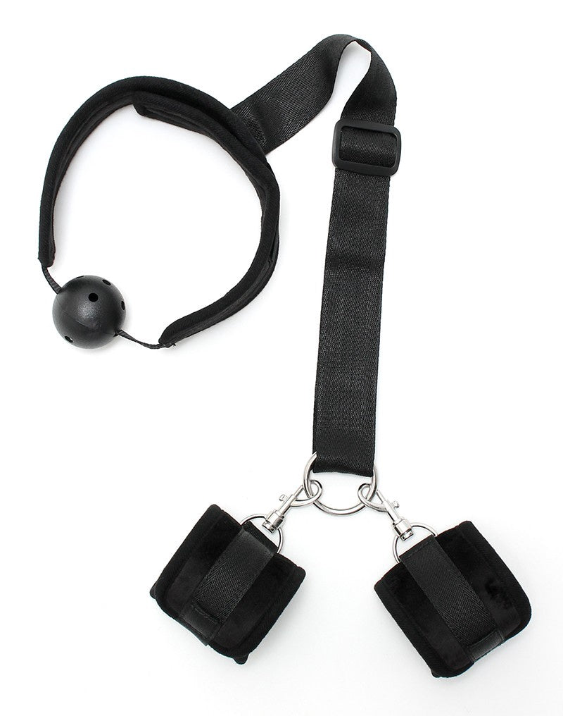 MOUTHGAG WITH CUFFS