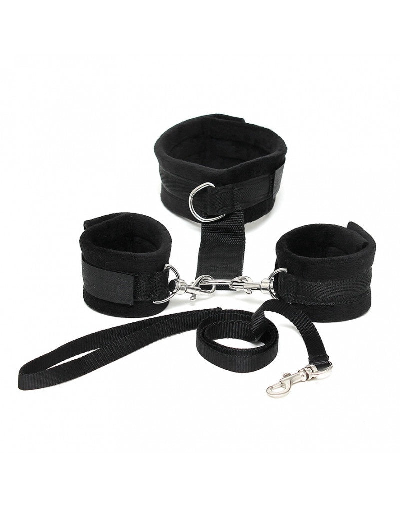 SOFT BONDAGE HALSBAND MET HANDBOEIEN