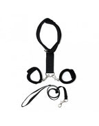 SOFT BONDAGE HALSBAND MET HANDBOEIEN