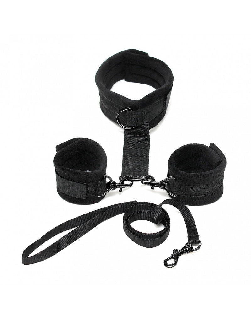 SOFT BONDAGE HALSBAND MET HANDBOEIEN